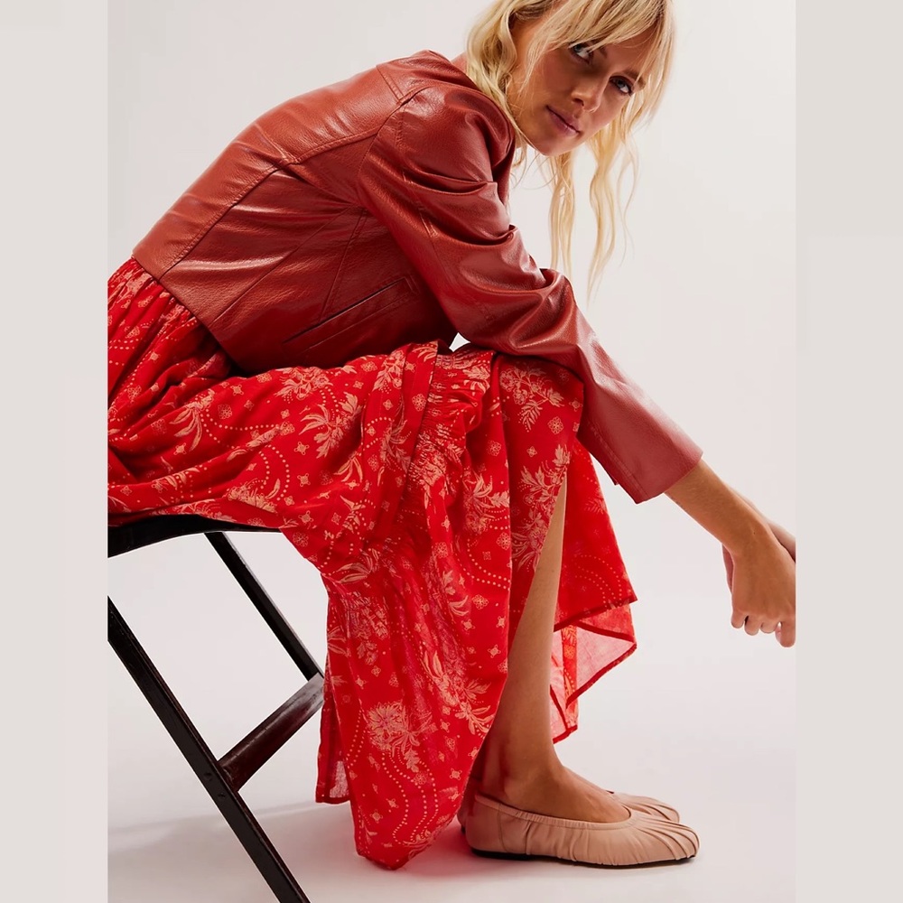 Red V-Neck Boho Maxi Dress - Picture 3 of 6